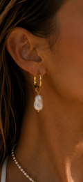 Hannah Pearl Earrings
